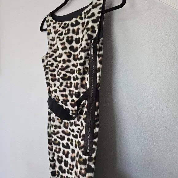Chic Leopard Print Sleeveless dress - Size 6P - Picture 3 of 8